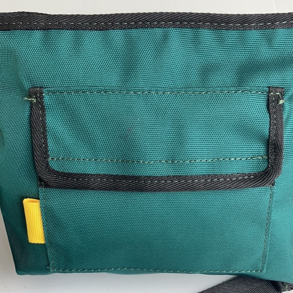 Zara green nylon crossbody fanny pack adjustable strap zip closure front pocket - Picture 6 of 16